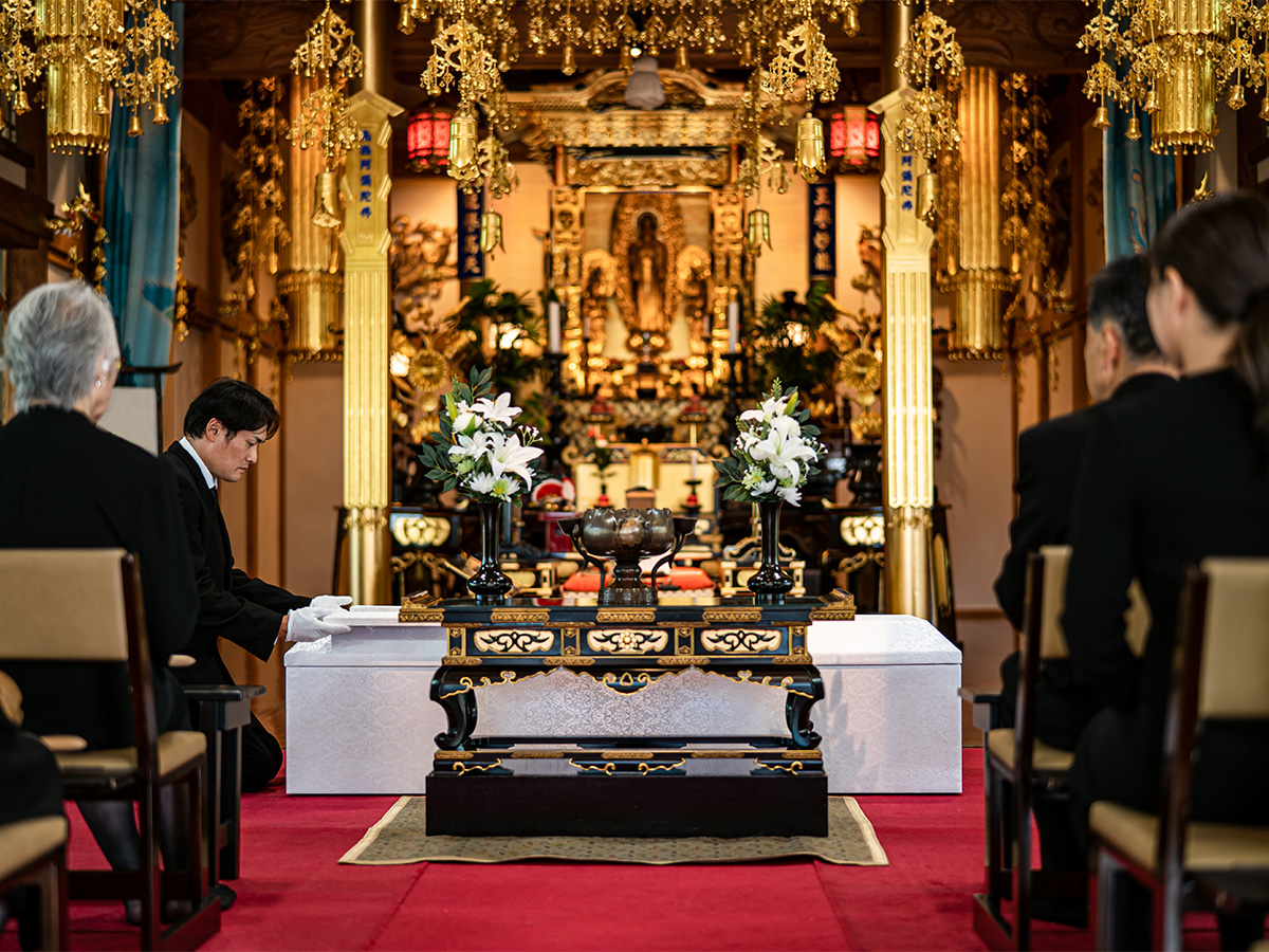 家族葬も一日葬も費用は80万円ほど｜どちらが良いかは「どんな葬儀にしたいか」で選ぶ